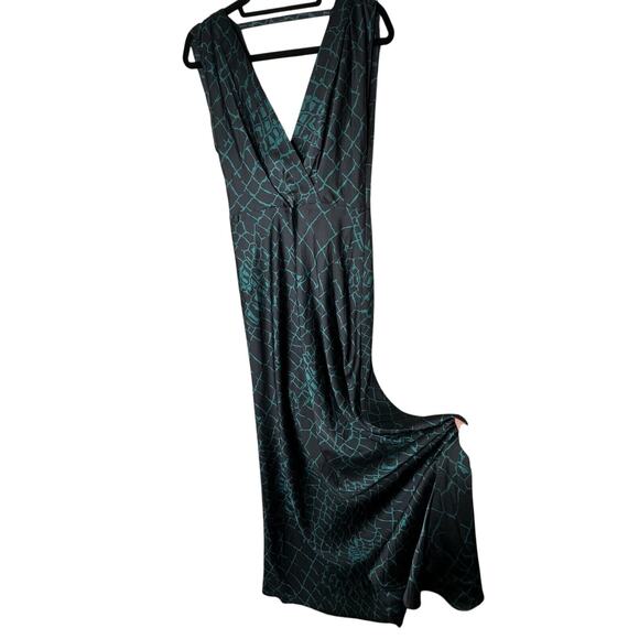 REISS Bebe Black & Green Print Flowy Maxi Sleeveless Deep V-Neck Front & Back 8 - Picture 2 of 13